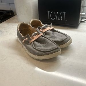 Women’s Wendy style Hey Dudes